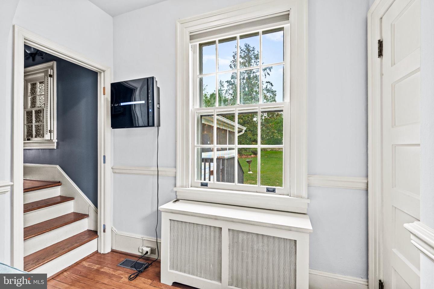 1107 KENMORE AVE, FREDERICKSBURG, Virginia 22401, 4 Bedrooms Bedrooms, 6 Rooms Rooms,1 BathroomBathrooms,Residential,For sale,1107 KENMORE AVE,VAFB2009056 MLS # VAFB2009056