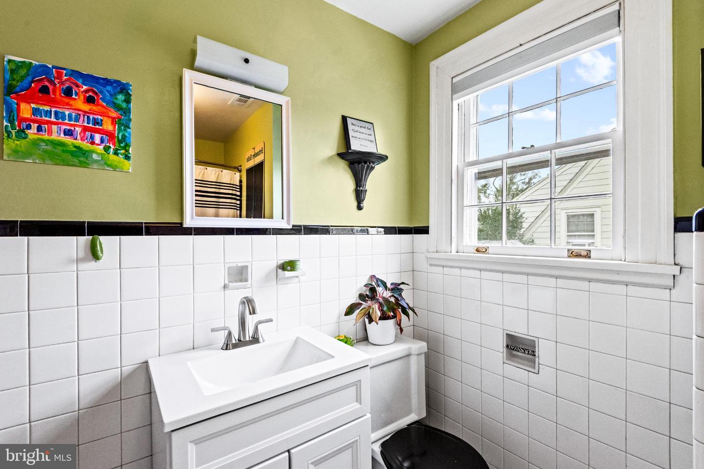 1107 KENMORE AVE, FREDERICKSBURG, Virginia 22401, 4 Bedrooms Bedrooms, 6 Rooms Rooms,1 BathroomBathrooms,Residential,For sale,1107 KENMORE AVE,VAFB2009056 MLS # VAFB2009056