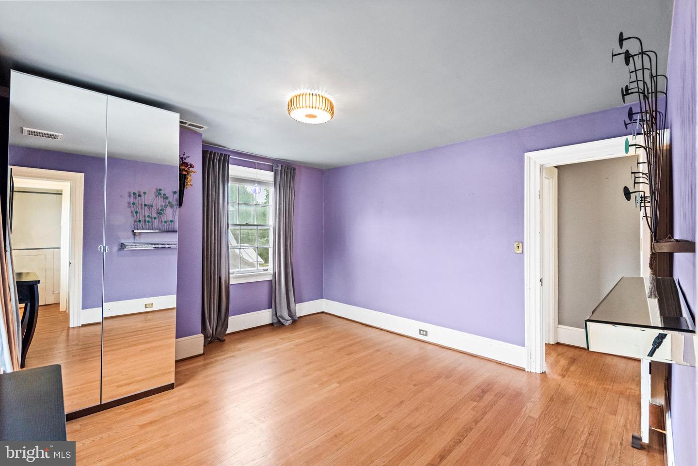1107 KENMORE AVE, FREDERICKSBURG, Virginia 22401, 4 Bedrooms Bedrooms, 6 Rooms Rooms,1 BathroomBathrooms,Residential,For sale,1107 KENMORE AVE,VAFB2009056 MLS # VAFB2009056