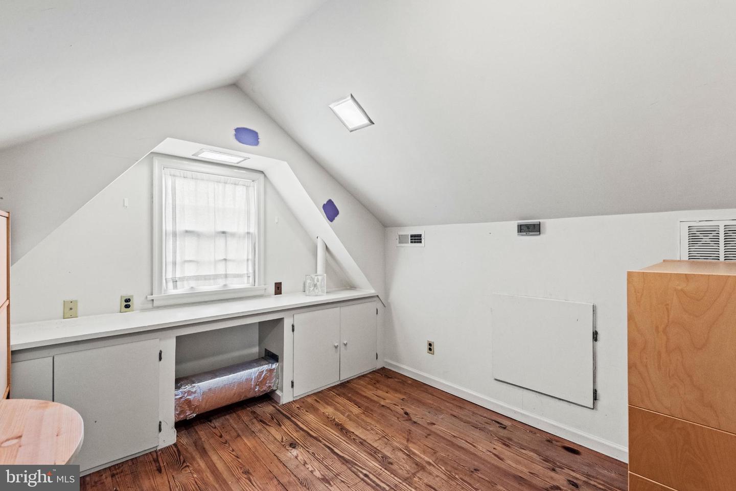 1107 KENMORE AVE, FREDERICKSBURG, Virginia 22401, 4 Bedrooms Bedrooms, 6 Rooms Rooms,1 BathroomBathrooms,Residential,For sale,1107 KENMORE AVE,VAFB2009056 MLS # VAFB2009056