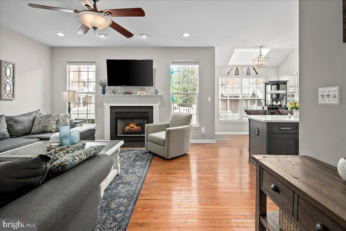 19595 ASPENDALE SQ, ASHBURN, Virginia 20147, 4 Bedrooms Bedrooms, ,2 BathroomsBathrooms,Residential,For sale,19595 ASPENDALE SQ,VALO2108116 MLS # VALO2108116