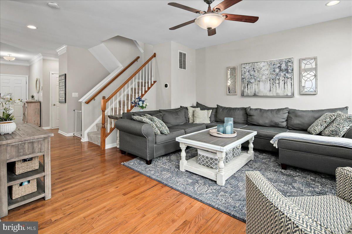 19595 ASPENDALE SQ, ASHBURN, Virginia 20147, 4 Bedrooms Bedrooms, ,2 BathroomsBathrooms,Residential,For sale,19595 ASPENDALE SQ,VALO2108116 MLS # VALO2108116