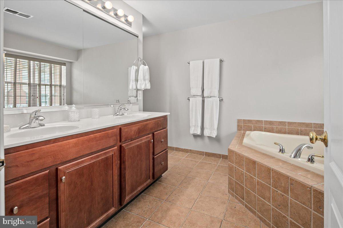 19595 ASPENDALE SQ, ASHBURN, Virginia 20147, 4 Bedrooms Bedrooms, ,2 BathroomsBathrooms,Residential,For sale,19595 ASPENDALE SQ,VALO2108116 MLS # VALO2108116