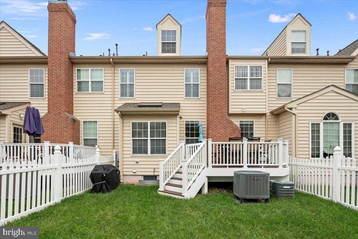 19595 ASPENDALE SQ, ASHBURN, Virginia 20147, 4 Bedrooms Bedrooms, ,2 BathroomsBathrooms,Residential,For sale,19595 ASPENDALE SQ,VALO2108116 MLS # VALO2108116