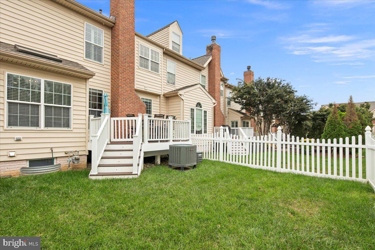 19595 ASPENDALE SQ, ASHBURN, Virginia 20147, 4 Bedrooms Bedrooms, ,2 BathroomsBathrooms,Residential,For sale,19595 ASPENDALE SQ,VALO2108116 MLS # VALO2108116