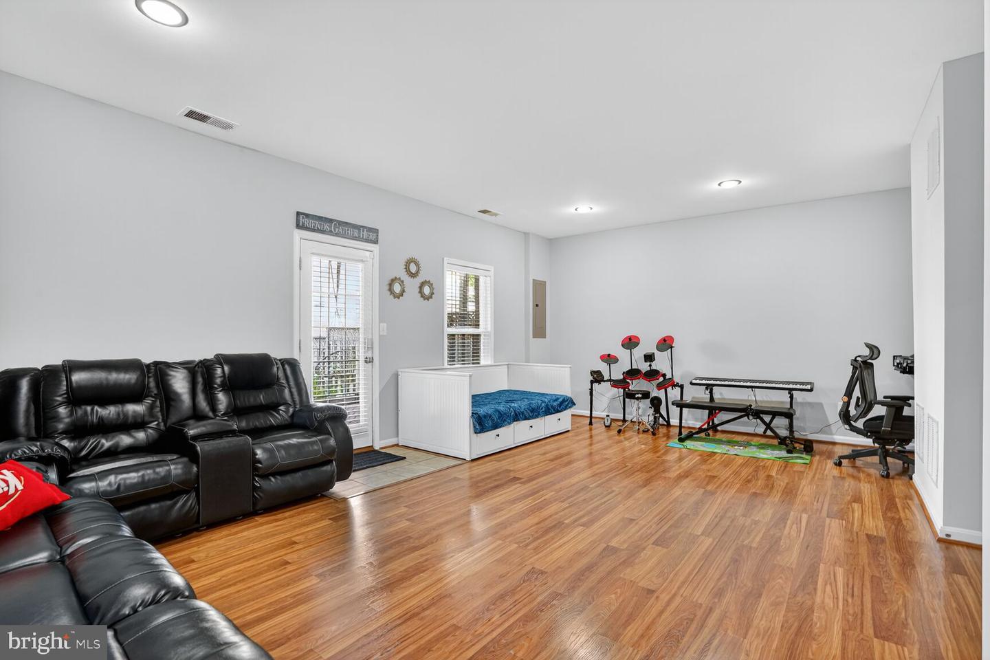 25173 HUMMOCKY TER, ALDIE, Virginia 20105, 3 Bedrooms Bedrooms, ,3 BathroomsBathrooms,Residential,For sale,25173 HUMMOCKY TER,VALO2108128 MLS # VALO2108128
