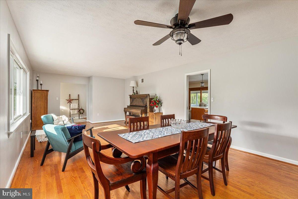 154 SKYLINE FOREST DR, FRONT ROYAL, Virginia 22630, 3 Bedrooms Bedrooms, 6 Rooms Rooms,2 BathroomsBathrooms,Residential,For sale,154 SKYLINE FOREST DR,VAWR2012464 MLS # VAWR2012464