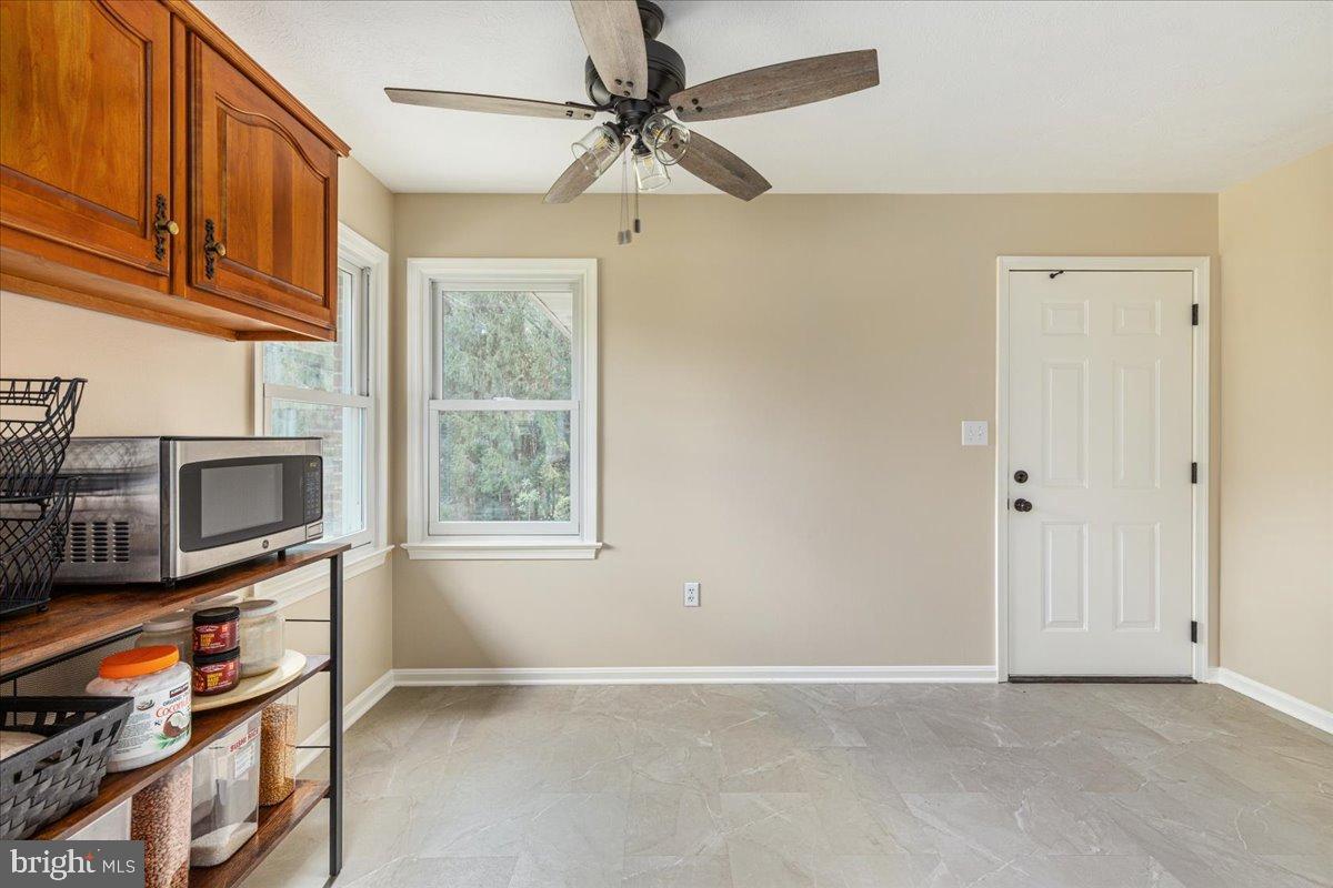 154 SKYLINE FOREST DR, FRONT ROYAL, Virginia 22630, 3 Bedrooms Bedrooms, 6 Rooms Rooms,2 BathroomsBathrooms,Residential,For sale,154 SKYLINE FOREST DR,VAWR2012464 MLS # VAWR2012464
