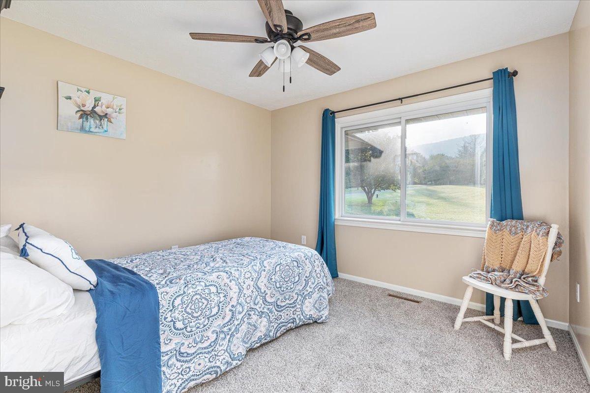 154 SKYLINE FOREST DR, FRONT ROYAL, Virginia 22630, 3 Bedrooms Bedrooms, 6 Rooms Rooms,2 BathroomsBathrooms,Residential,For sale,154 SKYLINE FOREST DR,VAWR2012464 MLS # VAWR2012464