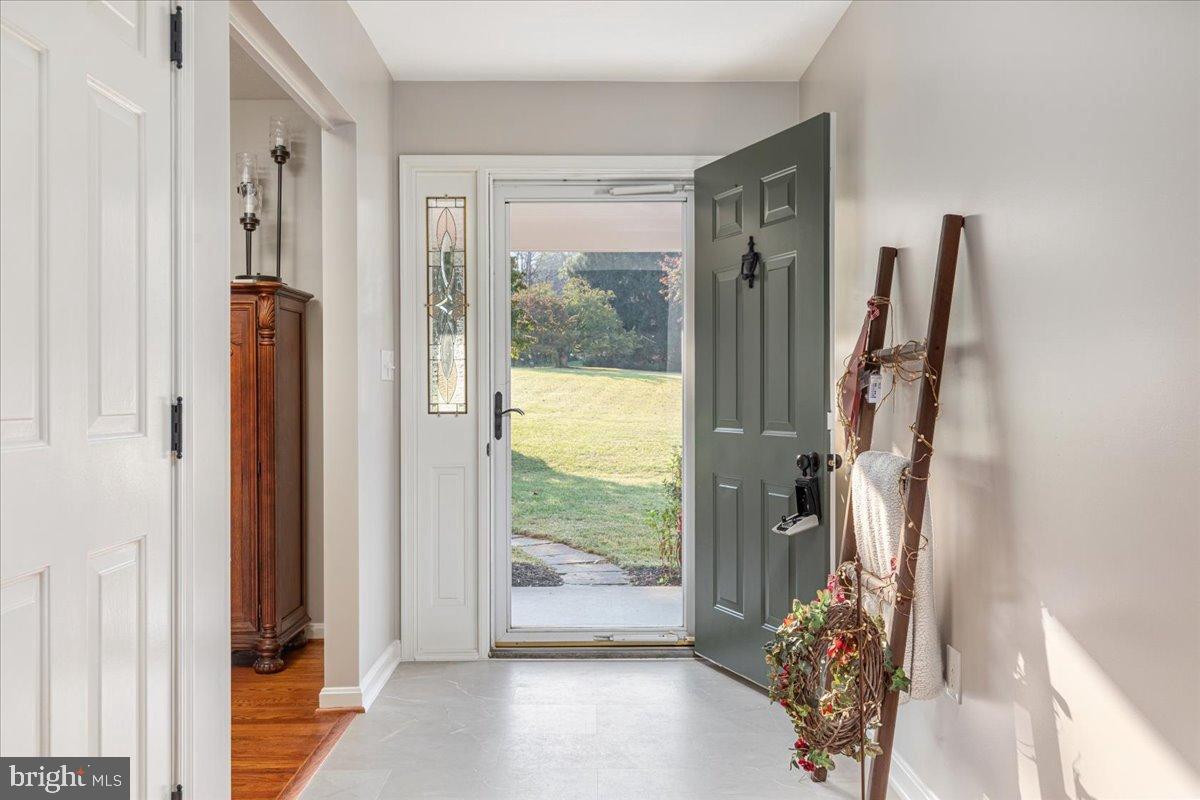 154 SKYLINE FOREST DR, FRONT ROYAL, Virginia 22630, 3 Bedrooms Bedrooms, 6 Rooms Rooms,2 BathroomsBathrooms,Residential,For sale,154 SKYLINE FOREST DR,VAWR2012464 MLS # VAWR2012464