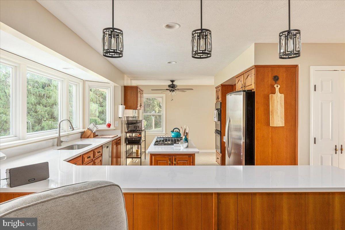 154 SKYLINE FOREST DR, FRONT ROYAL, Virginia 22630, 3 Bedrooms Bedrooms, 6 Rooms Rooms,2 BathroomsBathrooms,Residential,For sale,154 SKYLINE FOREST DR,VAWR2012464 MLS # VAWR2012464