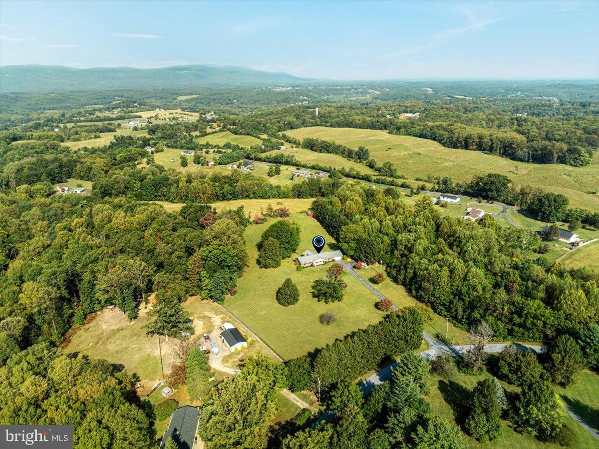 154 SKYLINE FOREST DR, FRONT ROYAL, Virginia 22630, 3 Bedrooms Bedrooms, 6 Rooms Rooms,2 BathroomsBathrooms,Residential,For sale,154 SKYLINE FOREST DR,VAWR2012464 MLS # VAWR2012464
