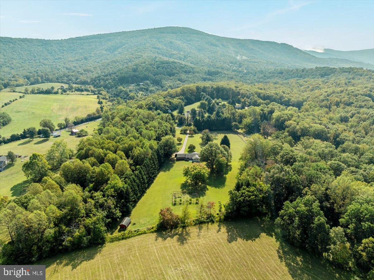 154 SKYLINE FOREST DR, FRONT ROYAL, Virginia 22630, 3 Bedrooms Bedrooms, 6 Rooms Rooms,2 BathroomsBathrooms,Residential,For sale,154 SKYLINE FOREST DR,VAWR2012464 MLS # VAWR2012464