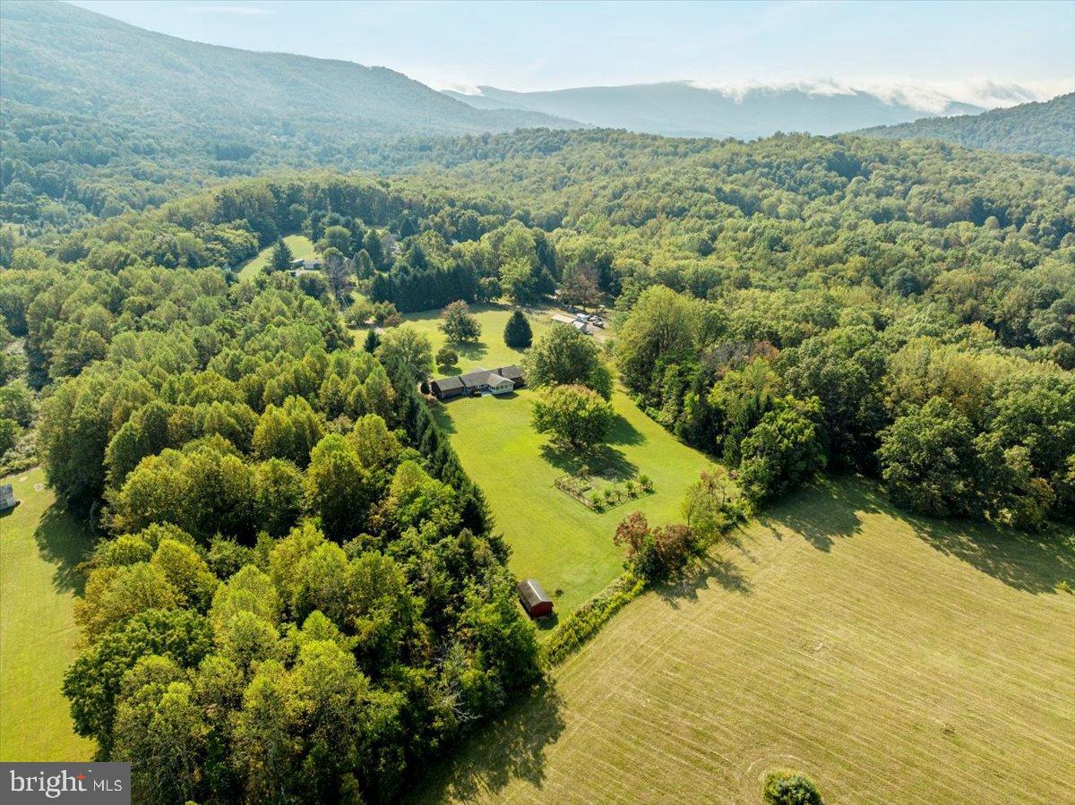 154 SKYLINE FOREST DR, FRONT ROYAL, Virginia 22630, 3 Bedrooms Bedrooms, 6 Rooms Rooms,2 BathroomsBathrooms,Residential,For sale,154 SKYLINE FOREST DR,VAWR2012464 MLS # VAWR2012464
