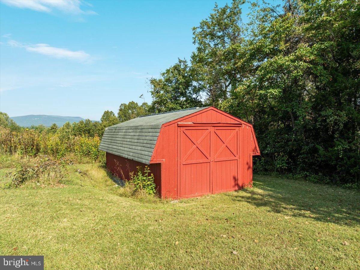 154 SKYLINE FOREST DR, FRONT ROYAL, Virginia 22630, 3 Bedrooms Bedrooms, 6 Rooms Rooms,2 BathroomsBathrooms,Residential,For sale,154 SKYLINE FOREST DR,VAWR2012464 MLS # VAWR2012464
