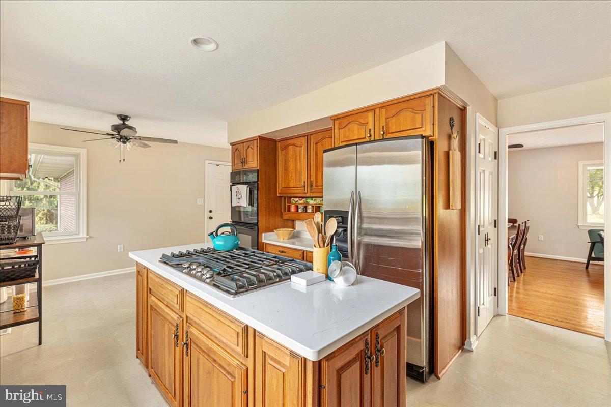 154 SKYLINE FOREST DR, FRONT ROYAL, Virginia 22630, 3 Bedrooms Bedrooms, 6 Rooms Rooms,2 BathroomsBathrooms,Residential,For sale,154 SKYLINE FOREST DR,VAWR2012464 MLS # VAWR2012464