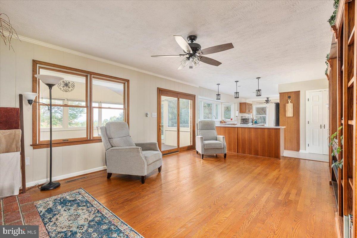 154 SKYLINE FOREST DR, FRONT ROYAL, Virginia 22630, 3 Bedrooms Bedrooms, 6 Rooms Rooms,2 BathroomsBathrooms,Residential,For sale,154 SKYLINE FOREST DR,VAWR2012464 MLS # VAWR2012464