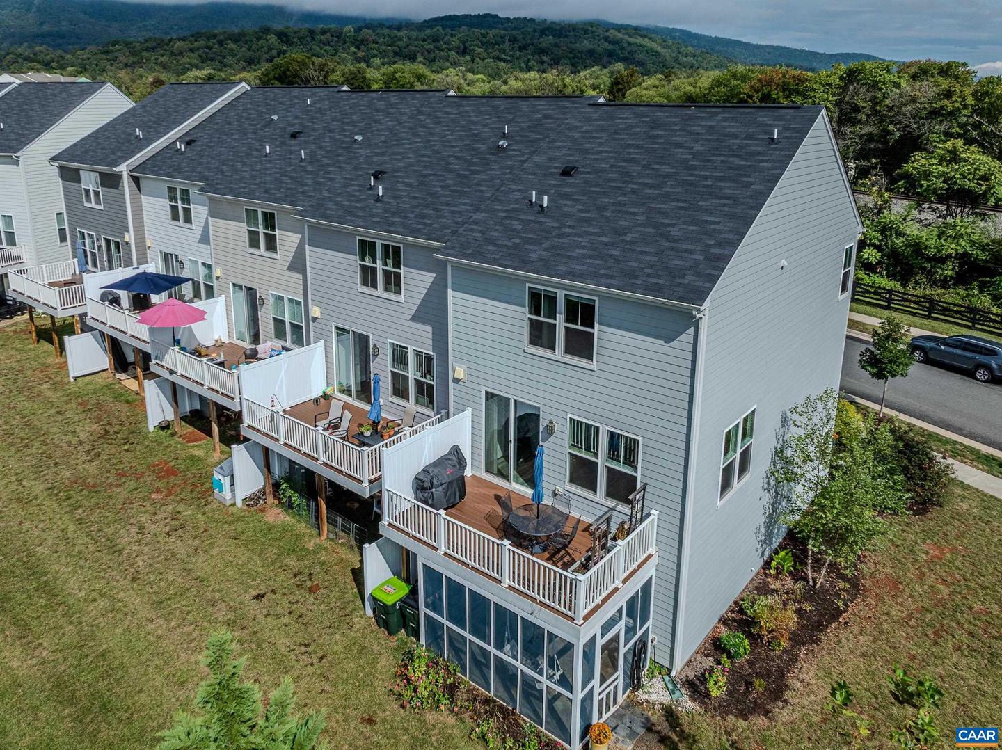 5911 MCCOMB ST, CROZET, Virginia 22932, 4 Bedrooms Bedrooms, ,3 BathroomsBathrooms,Residential,For sale,5911 MCCOMB ST,669611 MLS # 669611