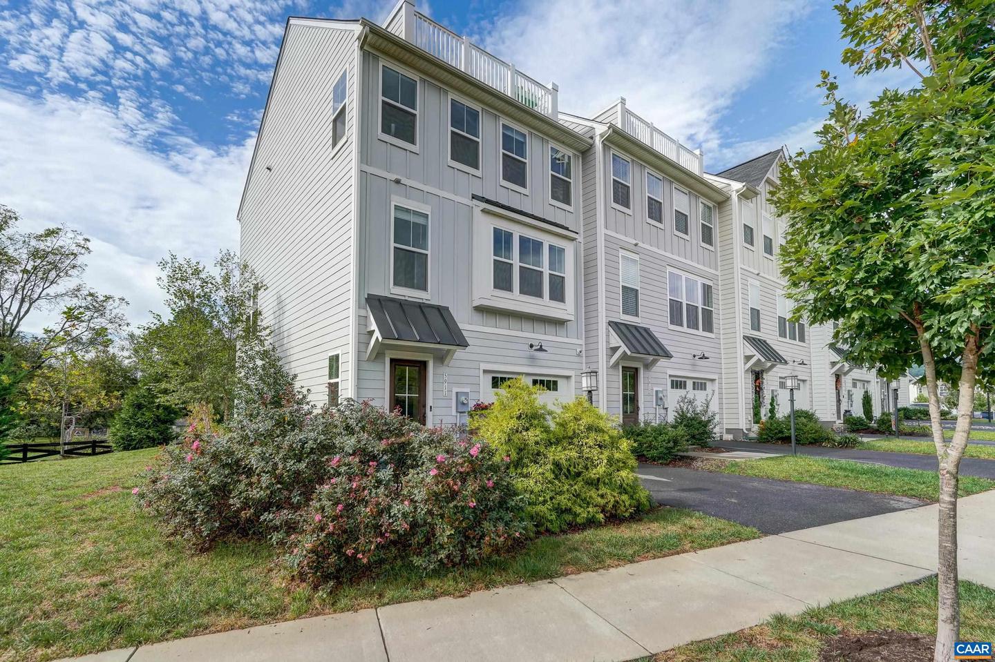 5911 MCCOMB ST, CROZET, Virginia 22932, 4 Bedrooms Bedrooms, ,3 BathroomsBathrooms,Residential,For sale,5911 MCCOMB ST,669611 MLS # 669611