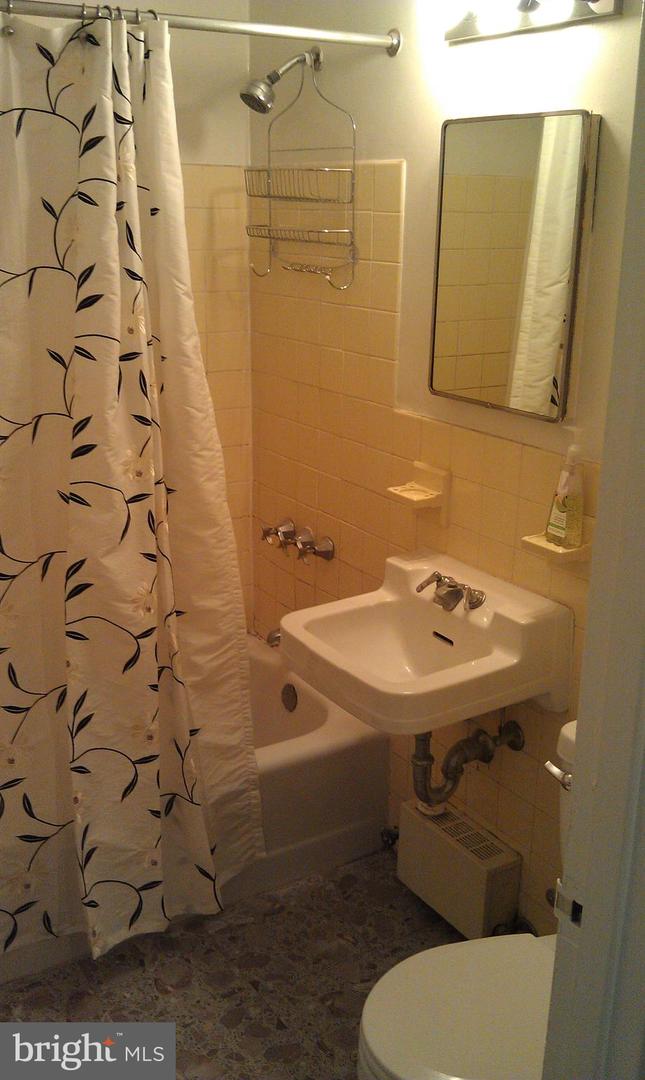 1121 ARLINGTON BLVD #827, ARLINGTON, Virginia 22209, ,1 BathroomBathrooms,Residential,For sale,1121 ARLINGTON BLVD #827,VAAR2064422 MLS # VAAR2064422