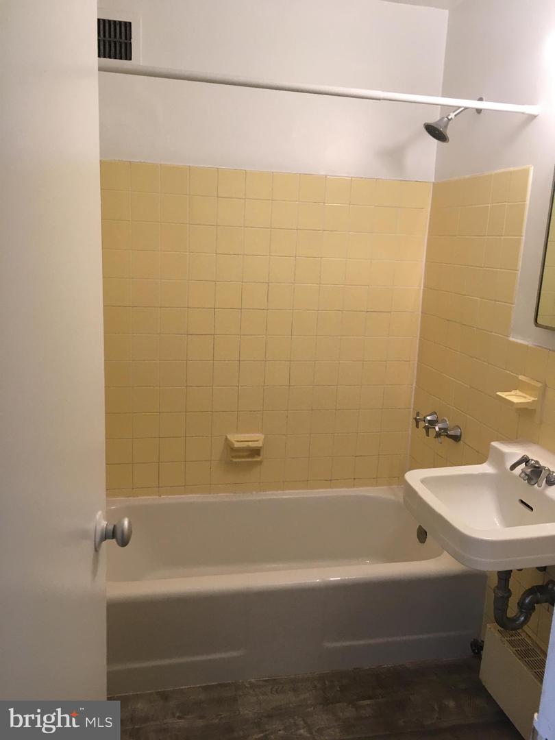 1121 ARLINGTON BLVD #827, ARLINGTON, Virginia 22209, ,1 BathroomBathrooms,Residential,For sale,1121 ARLINGTON BLVD #827,VAAR2064422 MLS # VAAR2064422