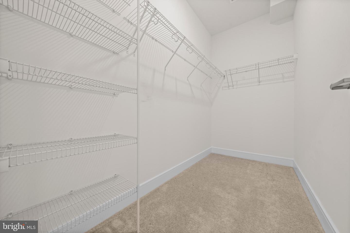43382 FARRINGDON SQ, BROADLANDS, Virginia 20148, 3 Bedrooms Bedrooms, ,2 BathroomsBathrooms,Residential,For sale,43382 FARRINGDON SQ,VALO2108124 MLS # VALO2108124