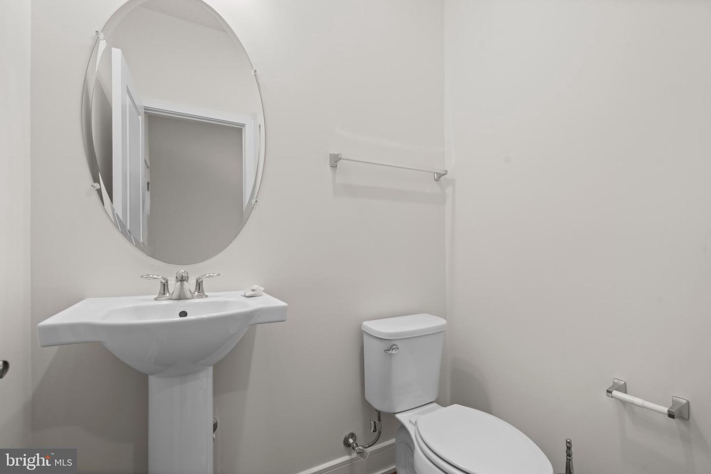 43382 FARRINGDON SQ, BROADLANDS, Virginia 20148, 3 Bedrooms Bedrooms, ,2 BathroomsBathrooms,Residential,For sale,43382 FARRINGDON SQ,VALO2108124 MLS # VALO2108124