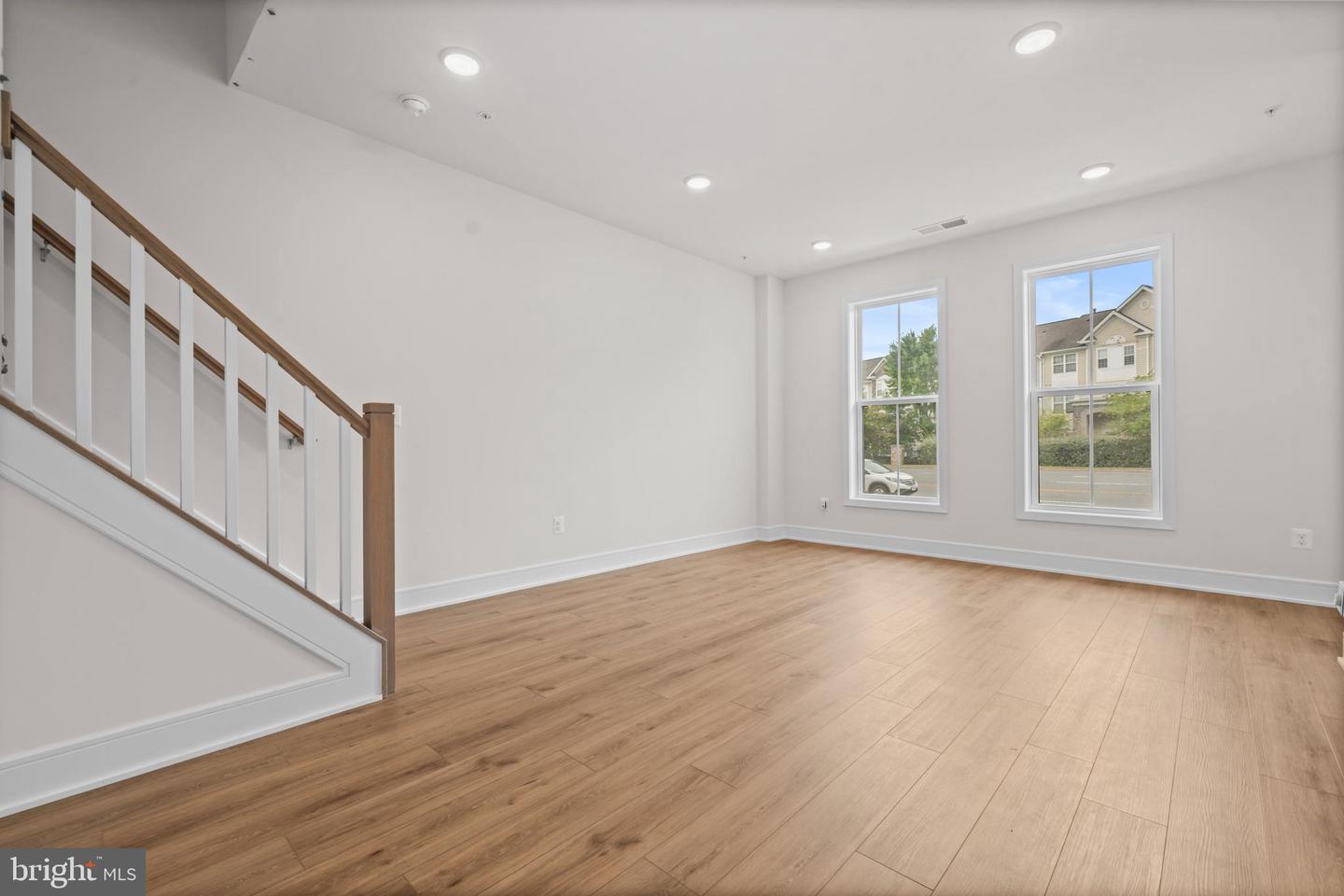 43382 FARRINGDON SQ, BROADLANDS, Virginia 20148, 3 Bedrooms Bedrooms, ,2 BathroomsBathrooms,Residential,For sale,43382 FARRINGDON SQ,VALO2108124 MLS # VALO2108124