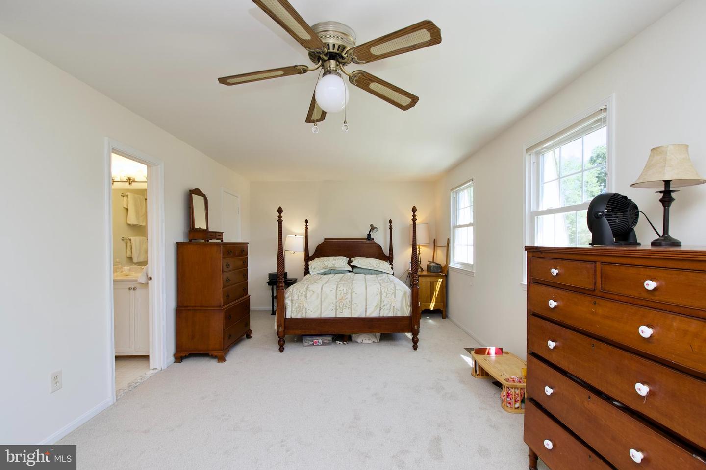 4768 FARNDON CT, FAIRFAX, Virginia 22032, 4 Bedrooms Bedrooms, ,2 BathroomsBathrooms,Residential,For sale,4768 FARNDON CT,VAFX2272226 MLS # VAFX2272226