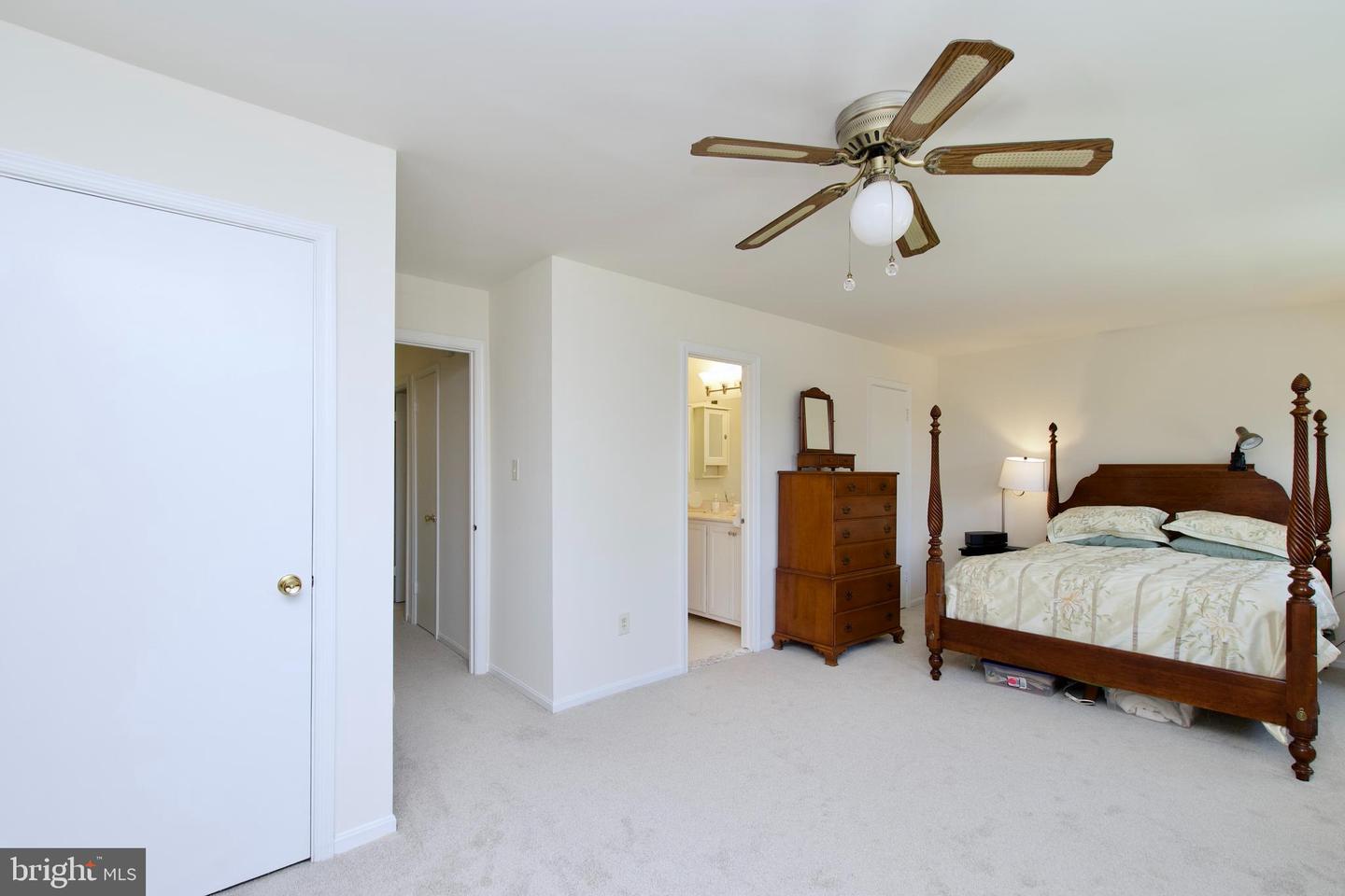 4768 FARNDON CT, FAIRFAX, Virginia 22032, 4 Bedrooms Bedrooms, ,2 BathroomsBathrooms,Residential,For sale,4768 FARNDON CT,VAFX2272226 MLS # VAFX2272226