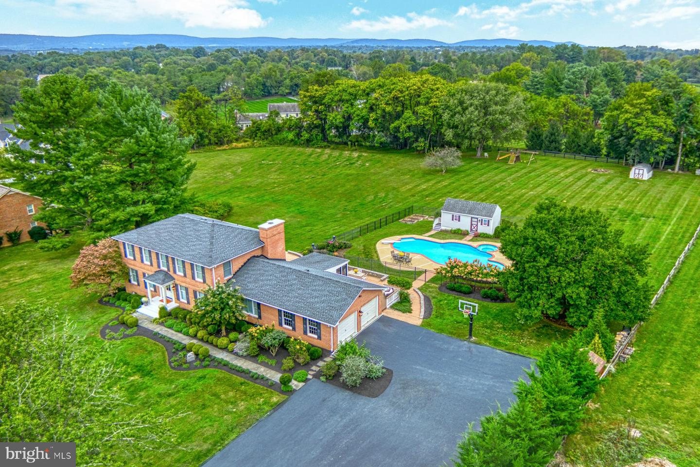 37586 HUGHESVILLE RD, PURCELLVILLE, Virginia 20132, 4 Bedrooms Bedrooms, ,3 BathroomsBathrooms,Residential,For sale,37586 HUGHESVILLE RD,VALO2108134 MLS # VALO2108134