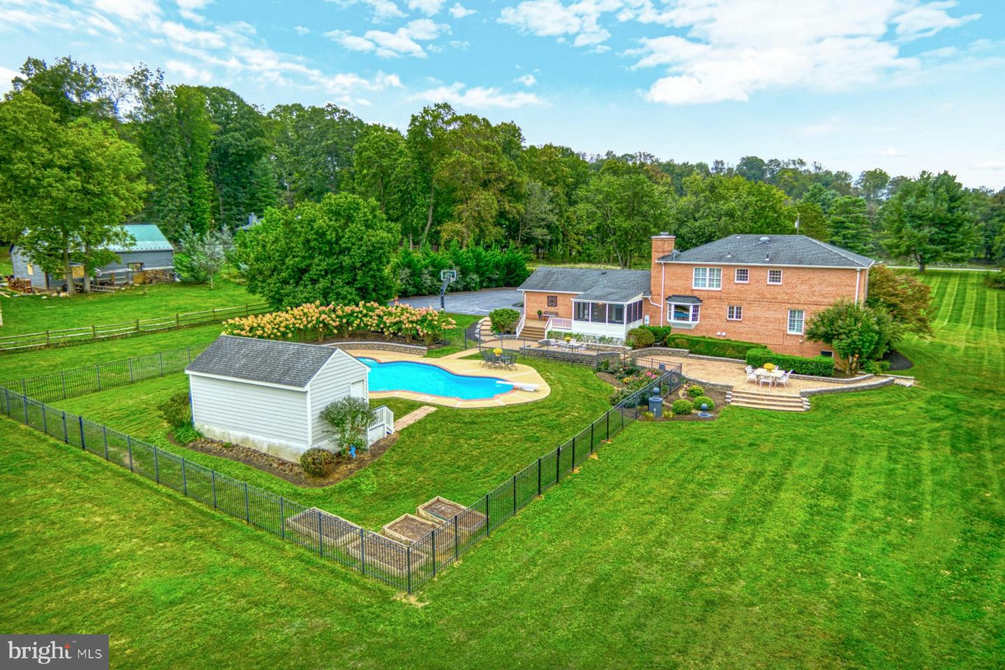 37586 HUGHESVILLE RD, PURCELLVILLE, Virginia 20132, 4 Bedrooms Bedrooms, ,3 BathroomsBathrooms,Residential,For sale,37586 HUGHESVILLE RD,VALO2108134 MLS # VALO2108134