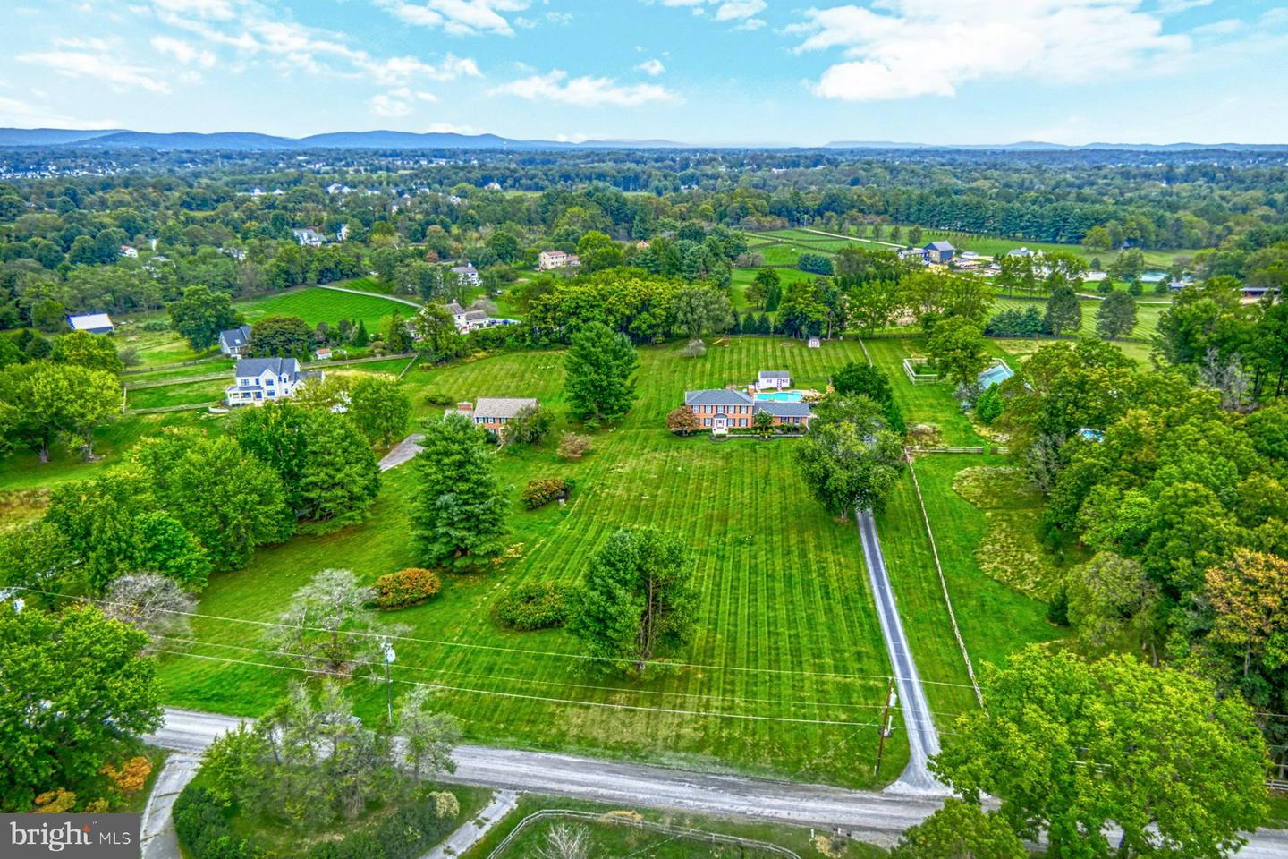 37586 HUGHESVILLE RD, PURCELLVILLE, Virginia 20132, 4 Bedrooms Bedrooms, ,3 BathroomsBathrooms,Residential,For sale,37586 HUGHESVILLE RD,VALO2108134 MLS # VALO2108134