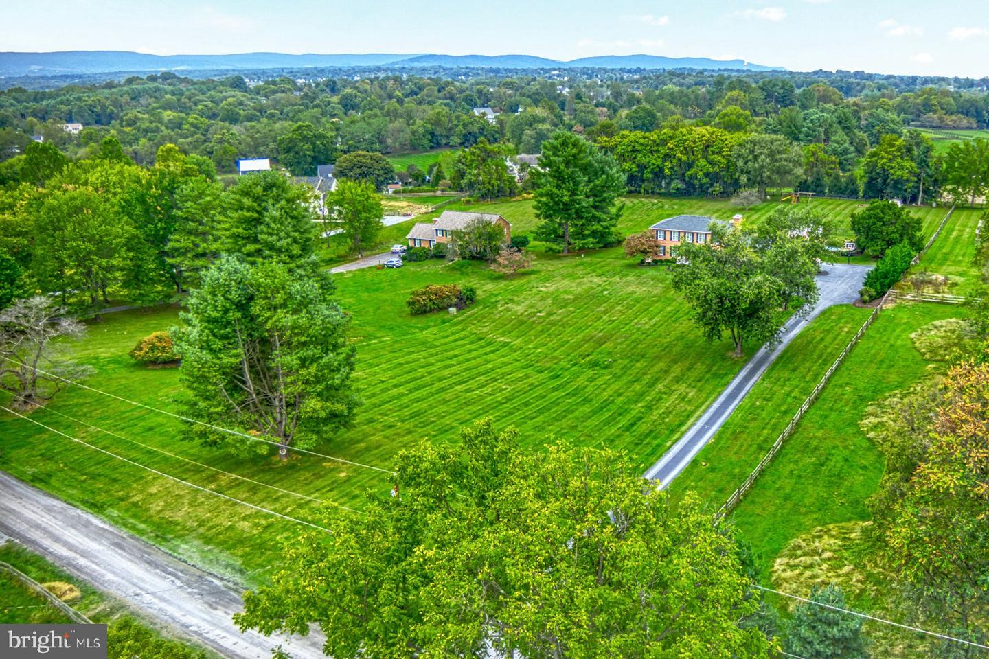 37586 HUGHESVILLE RD, PURCELLVILLE, Virginia 20132, 4 Bedrooms Bedrooms, ,3 BathroomsBathrooms,Residential,For sale,37586 HUGHESVILLE RD,VALO2108134 MLS # VALO2108134