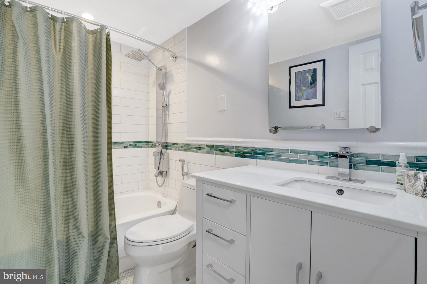 1301 N COURTHOUSE RD #1108, ARLINGTON, Virginia 22201, 2 Bedrooms Bedrooms, ,2 BathroomsBathrooms,Residential,For sale,1301 N COURTHOUSE RD #1108,VAAR2064510 MLS # VAAR2064510