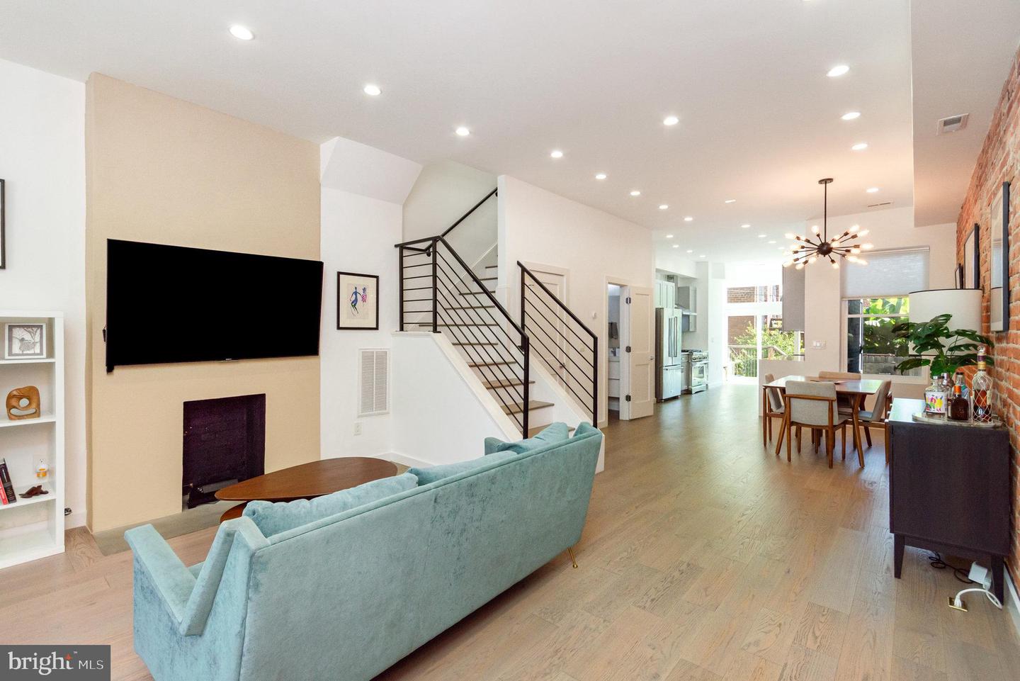 1741 1ST ST NW, WASHINGTON, District Of Columbia 20001, 3 Bedrooms Bedrooms, 13 Rooms Rooms,3 BathroomsBathrooms,Residential,For sale,1741 1ST ST NW,DCDC2225412 MLS # DCDC2225412