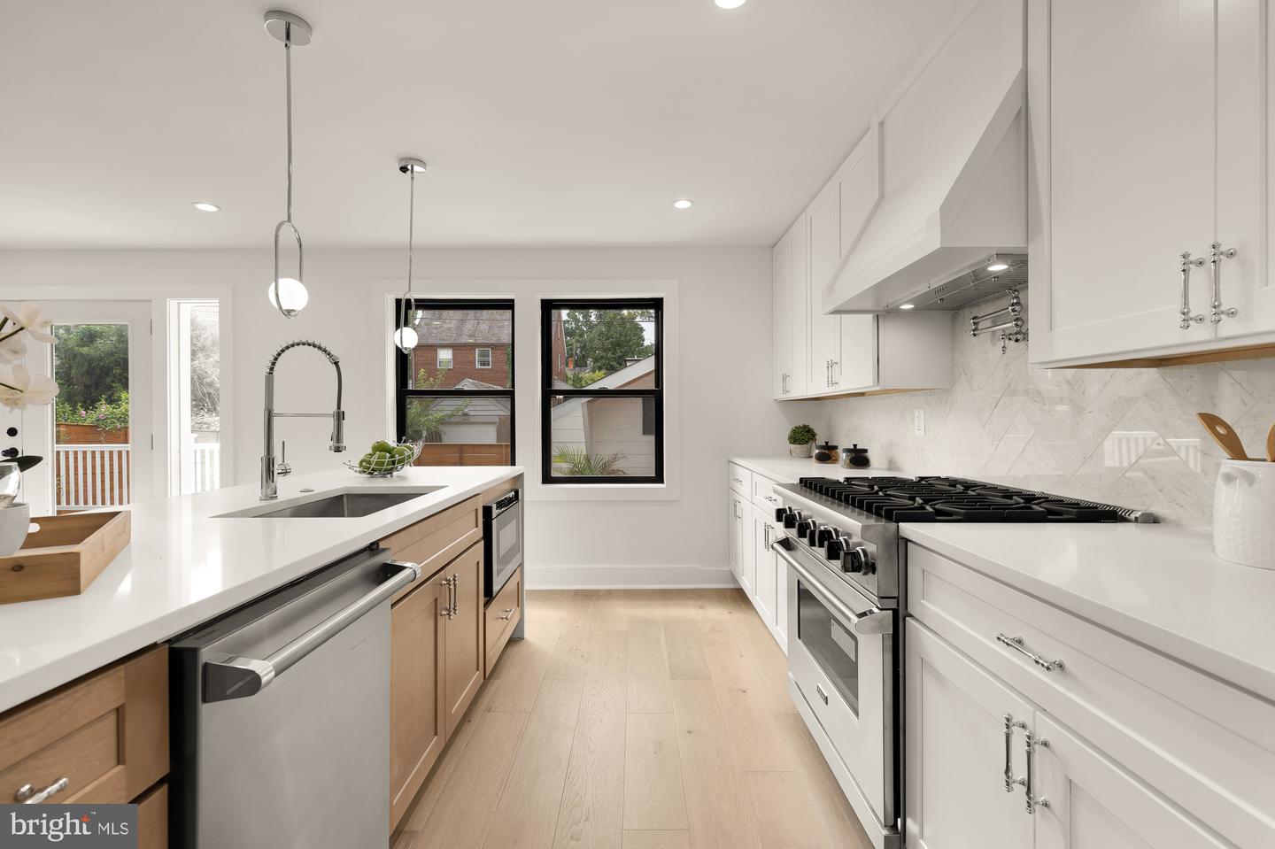 4324 YUMA ST NW, WASHINGTON, District Of Columbia 20016, 5 Bedrooms Bedrooms, ,5 BathroomsBathrooms,Residential,For sale,4324 YUMA ST NW,DCDC2225430 MLS # DCDC2225430