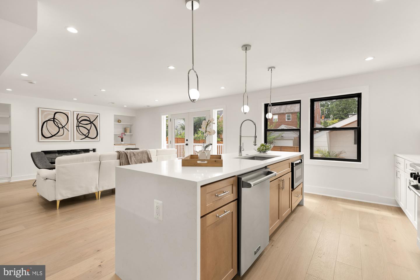 4324 YUMA ST NW, WASHINGTON, District Of Columbia 20016, 5 Bedrooms Bedrooms, ,5 BathroomsBathrooms,Residential,For sale,4324 YUMA ST NW,DCDC2225430 MLS # DCDC2225430