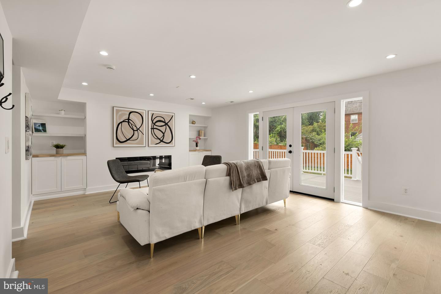4324 YUMA ST NW, WASHINGTON, District Of Columbia 20016, 5 Bedrooms Bedrooms, ,5 BathroomsBathrooms,Residential,For sale,4324 YUMA ST NW,DCDC2225430 MLS # DCDC2225430