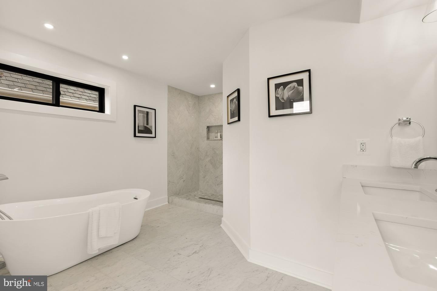 4324 YUMA ST NW, WASHINGTON, District Of Columbia 20016, 5 Bedrooms Bedrooms, ,5 BathroomsBathrooms,Residential,For sale,4324 YUMA ST NW,DCDC2225430 MLS # DCDC2225430