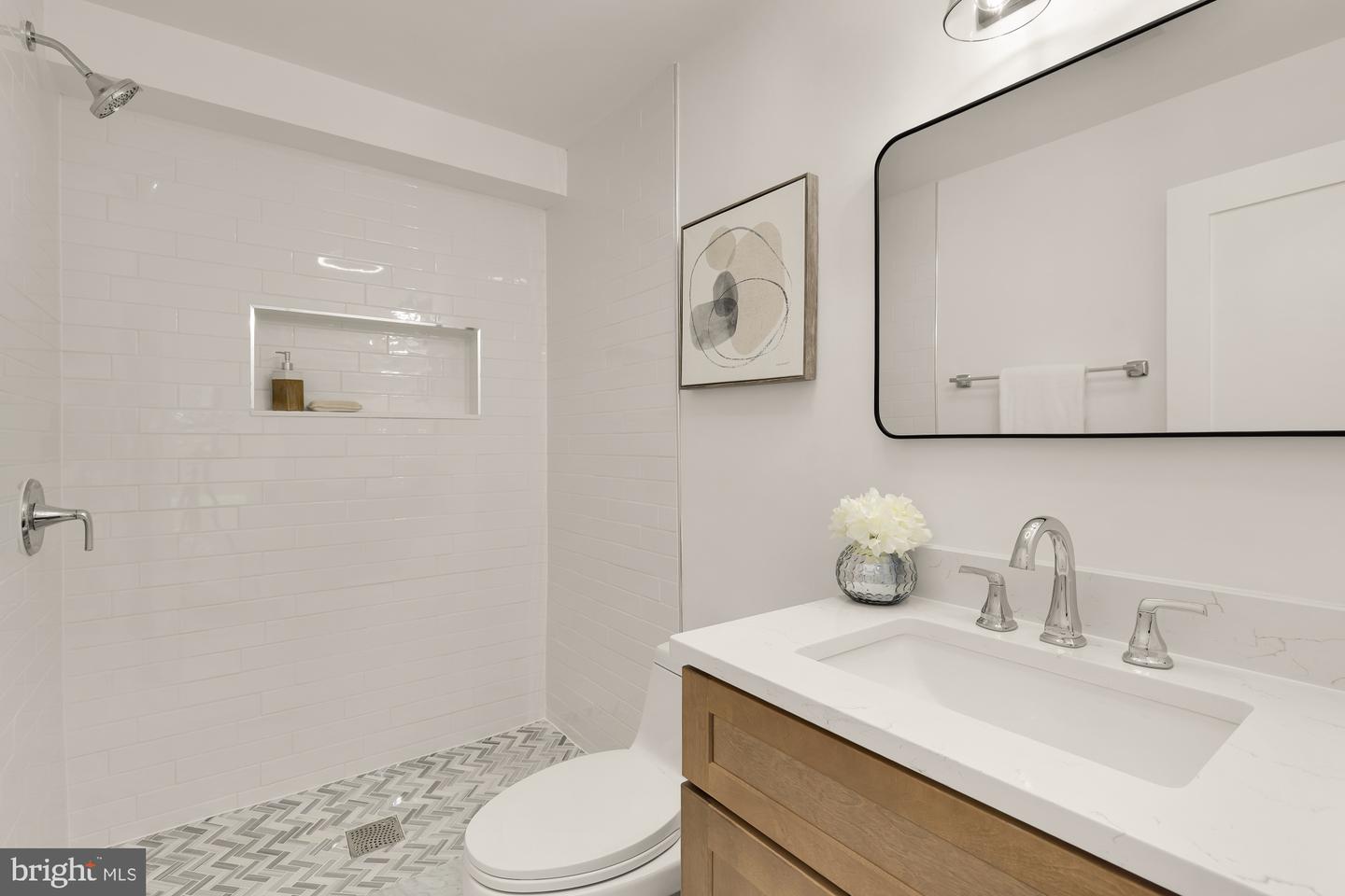 4324 YUMA ST NW, WASHINGTON, District Of Columbia 20016, 5 Bedrooms Bedrooms, ,5 BathroomsBathrooms,Residential,For sale,4324 YUMA ST NW,DCDC2225430 MLS # DCDC2225430