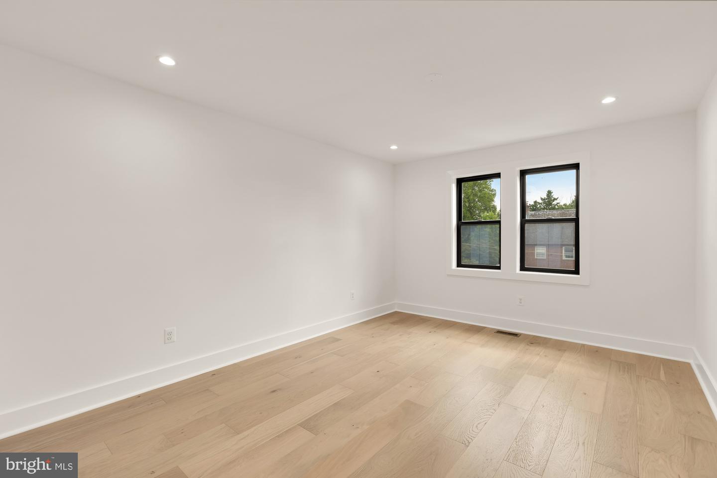 4324 YUMA ST NW, WASHINGTON, District Of Columbia 20016, 5 Bedrooms Bedrooms, ,5 BathroomsBathrooms,Residential,For sale,4324 YUMA ST NW,DCDC2225430 MLS # DCDC2225430