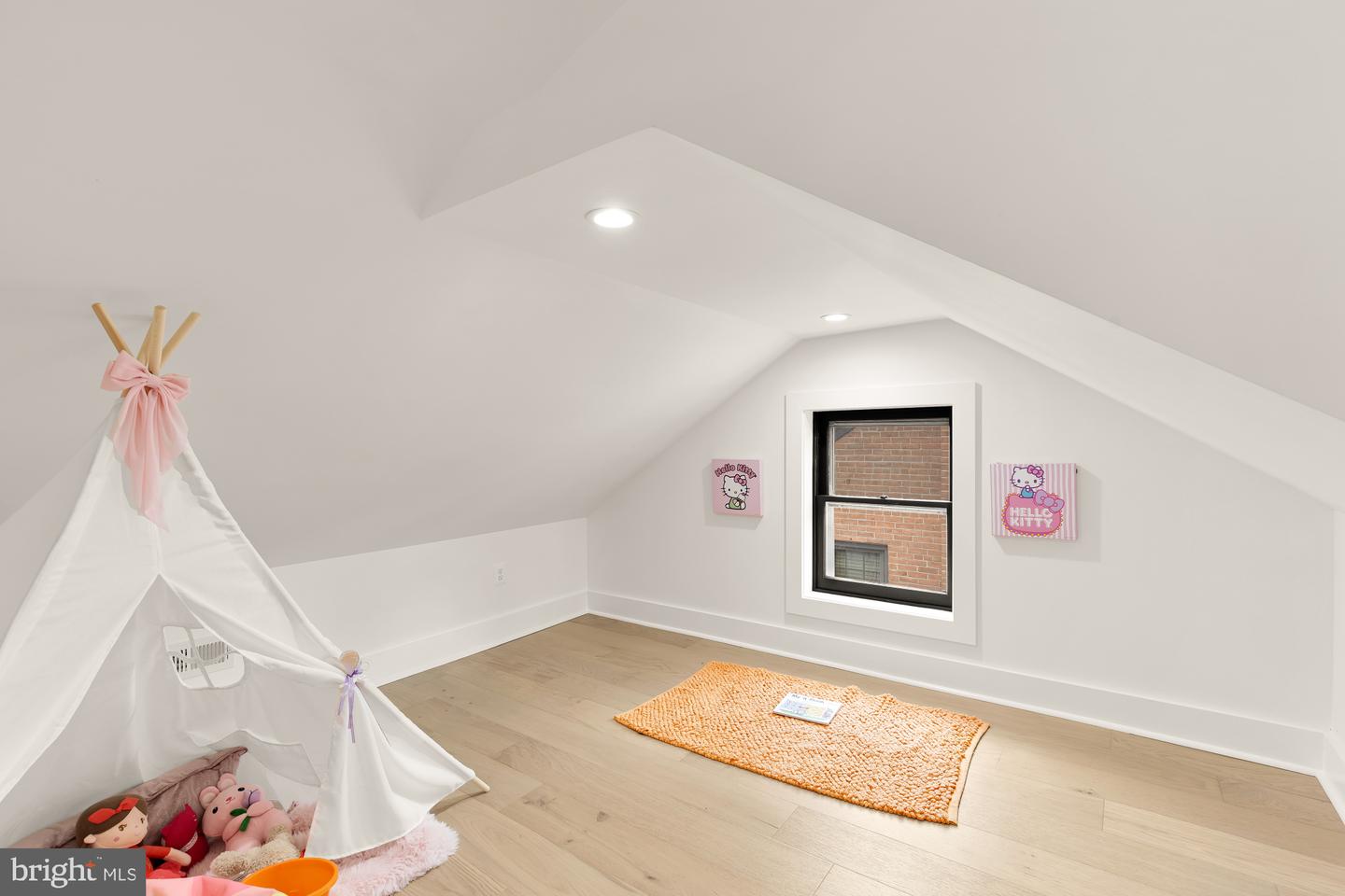 4324 YUMA ST NW, WASHINGTON, District Of Columbia 20016, 5 Bedrooms Bedrooms, ,5 BathroomsBathrooms,Residential,For sale,4324 YUMA ST NW,DCDC2225430 MLS # DCDC2225430