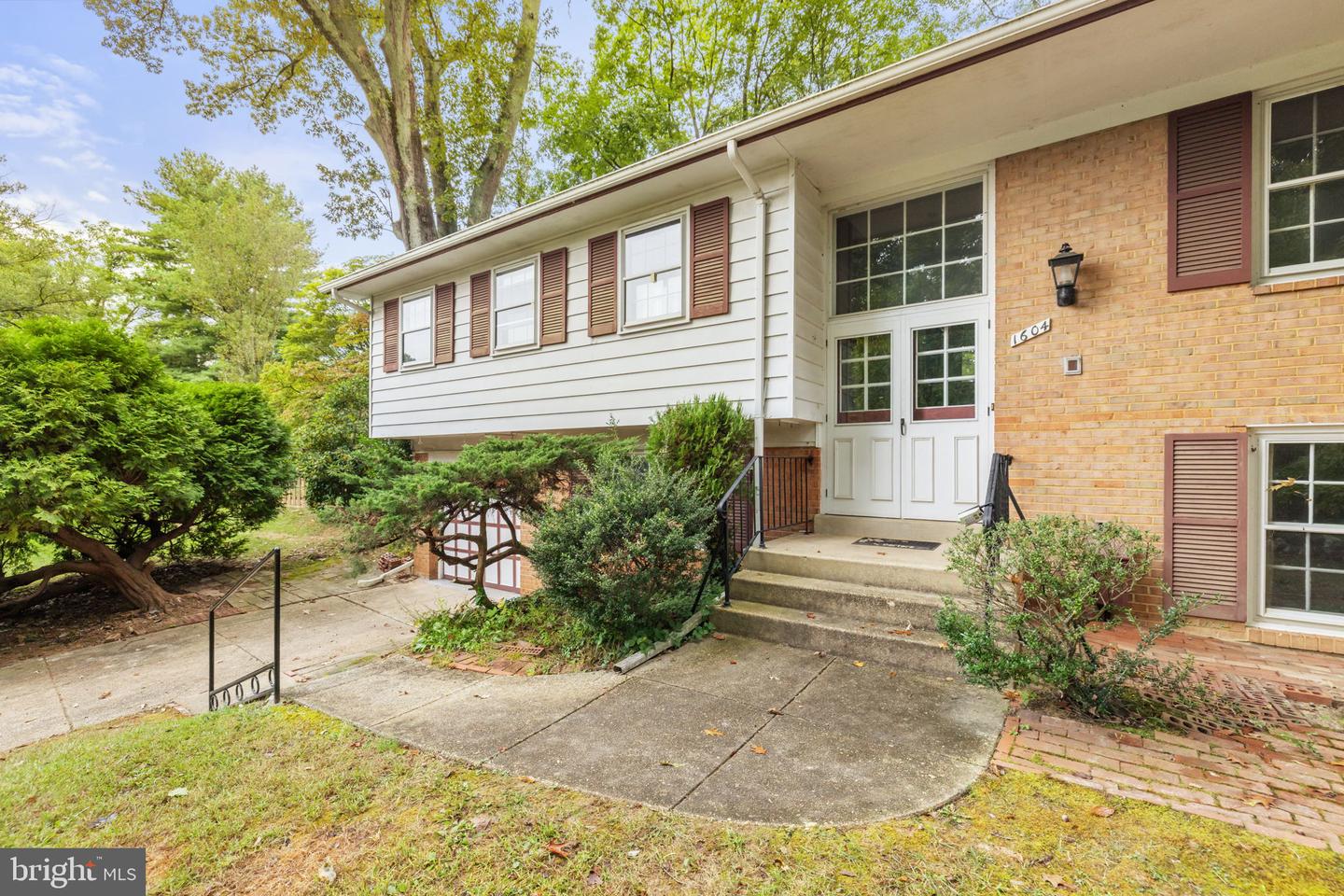 1604 PALM SPRINGS DR, VIENNA, Virginia 22182, 4 Bedrooms Bedrooms, ,2 BathroomsBathrooms,Residential,For sale,1604 PALM SPRINGS DR,VAFX2272374 MLS # VAFX2272374