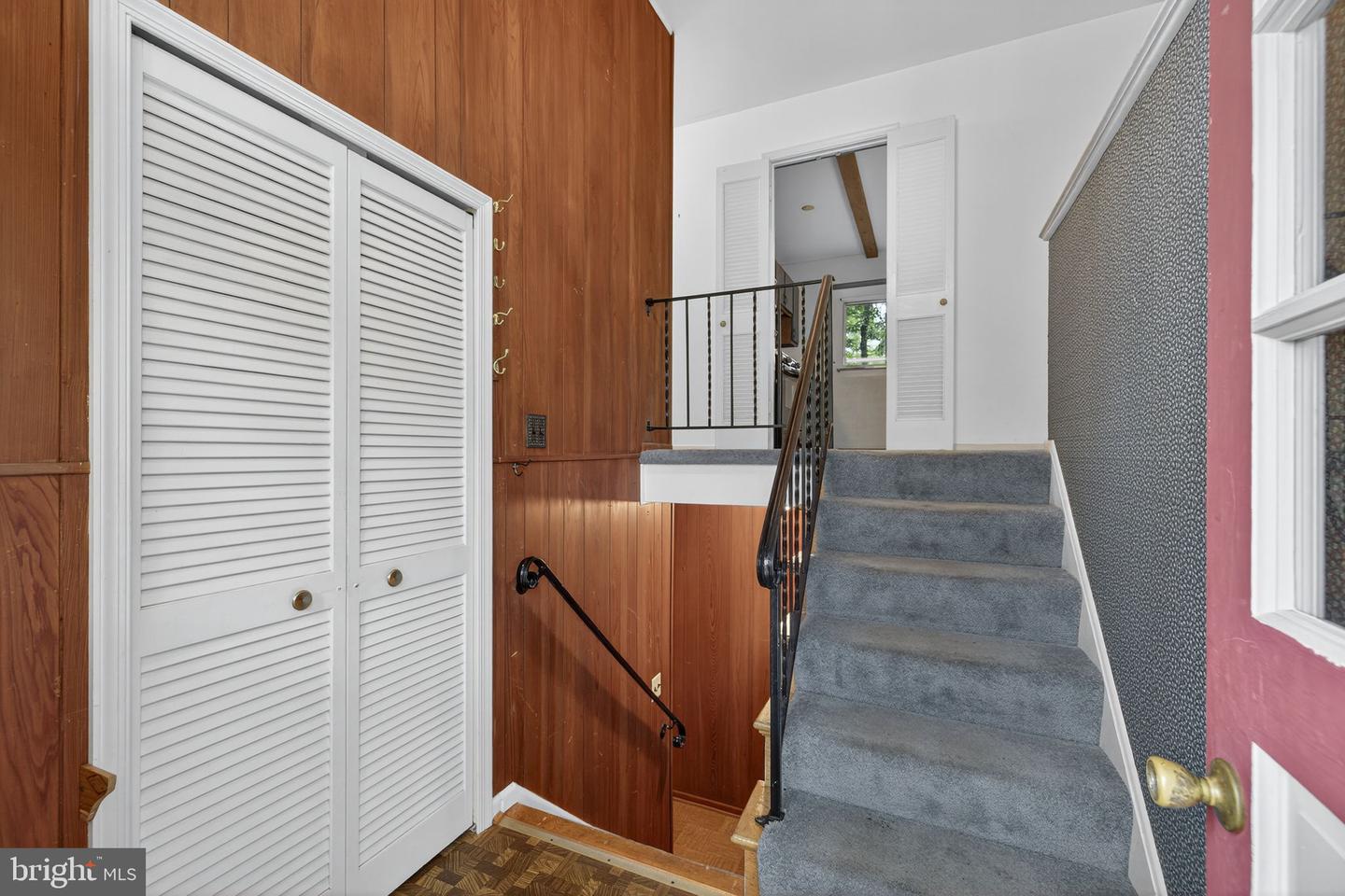 1604 PALM SPRINGS DR, VIENNA, Virginia 22182, 4 Bedrooms Bedrooms, ,2 BathroomsBathrooms,Residential,For sale,1604 PALM SPRINGS DR,VAFX2272374 MLS # VAFX2272374