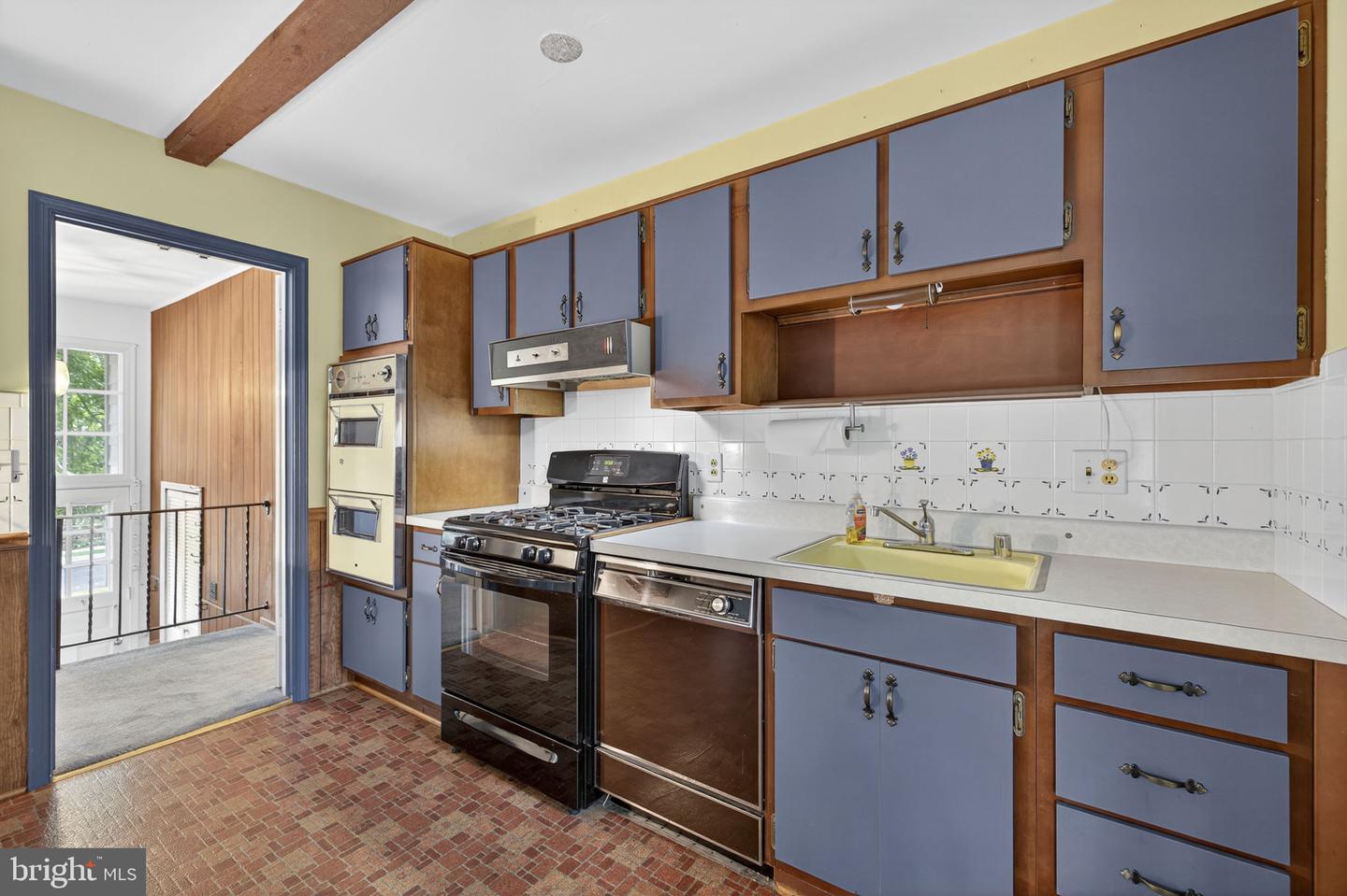 1604 PALM SPRINGS DR, VIENNA, Virginia 22182, 4 Bedrooms Bedrooms, ,2 BathroomsBathrooms,Residential,For sale,1604 PALM SPRINGS DR,VAFX2272374 MLS # VAFX2272374