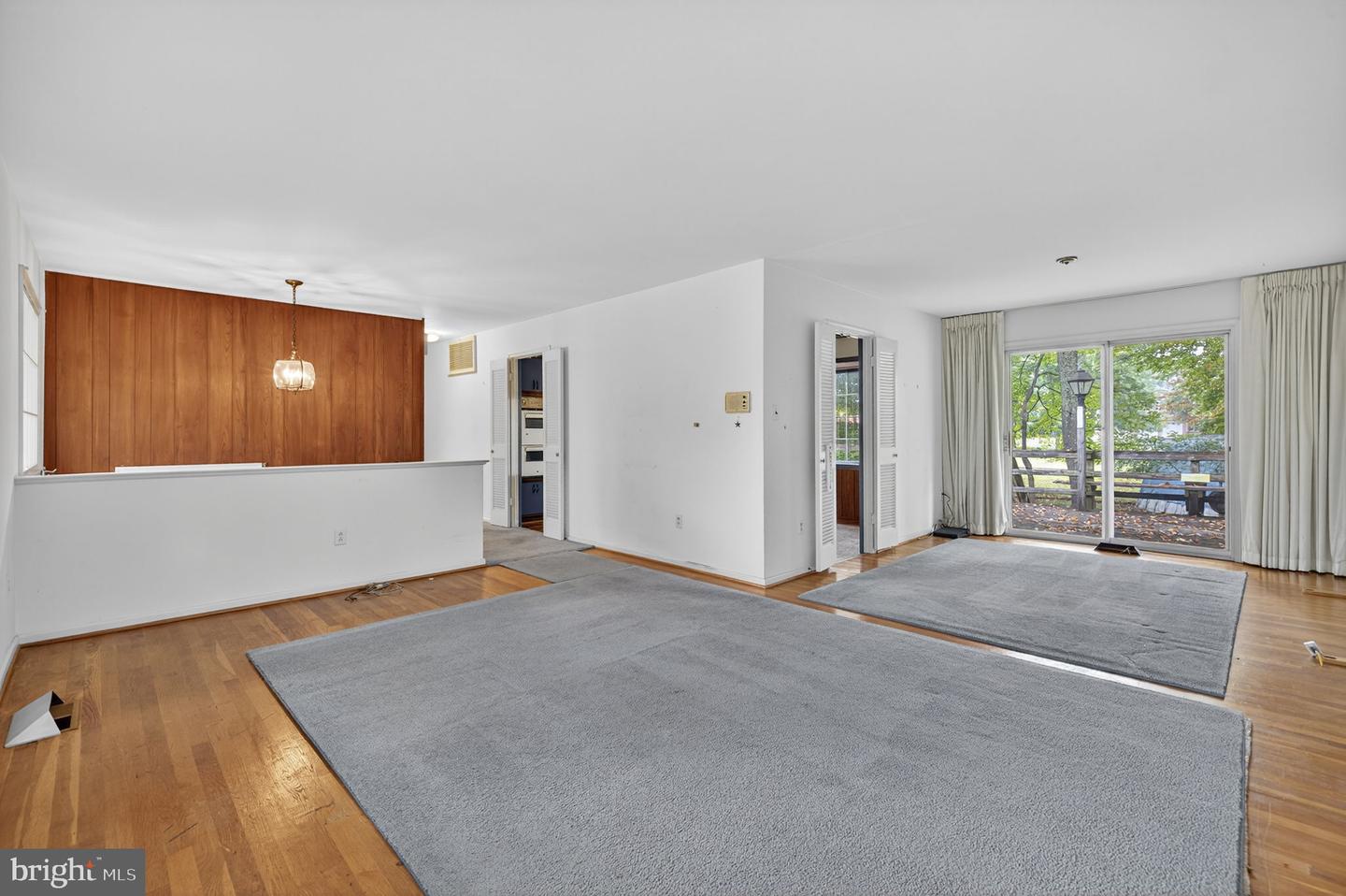 1604 PALM SPRINGS DR, VIENNA, Virginia 22182, 4 Bedrooms Bedrooms, ,2 BathroomsBathrooms,Residential,For sale,1604 PALM SPRINGS DR,VAFX2272374 MLS # VAFX2272374
