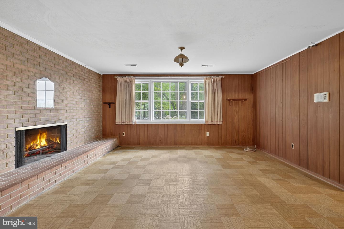 1604 PALM SPRINGS DR, VIENNA, Virginia 22182, 4 Bedrooms Bedrooms, ,2 BathroomsBathrooms,Residential,For sale,1604 PALM SPRINGS DR,VAFX2272374 MLS # VAFX2272374