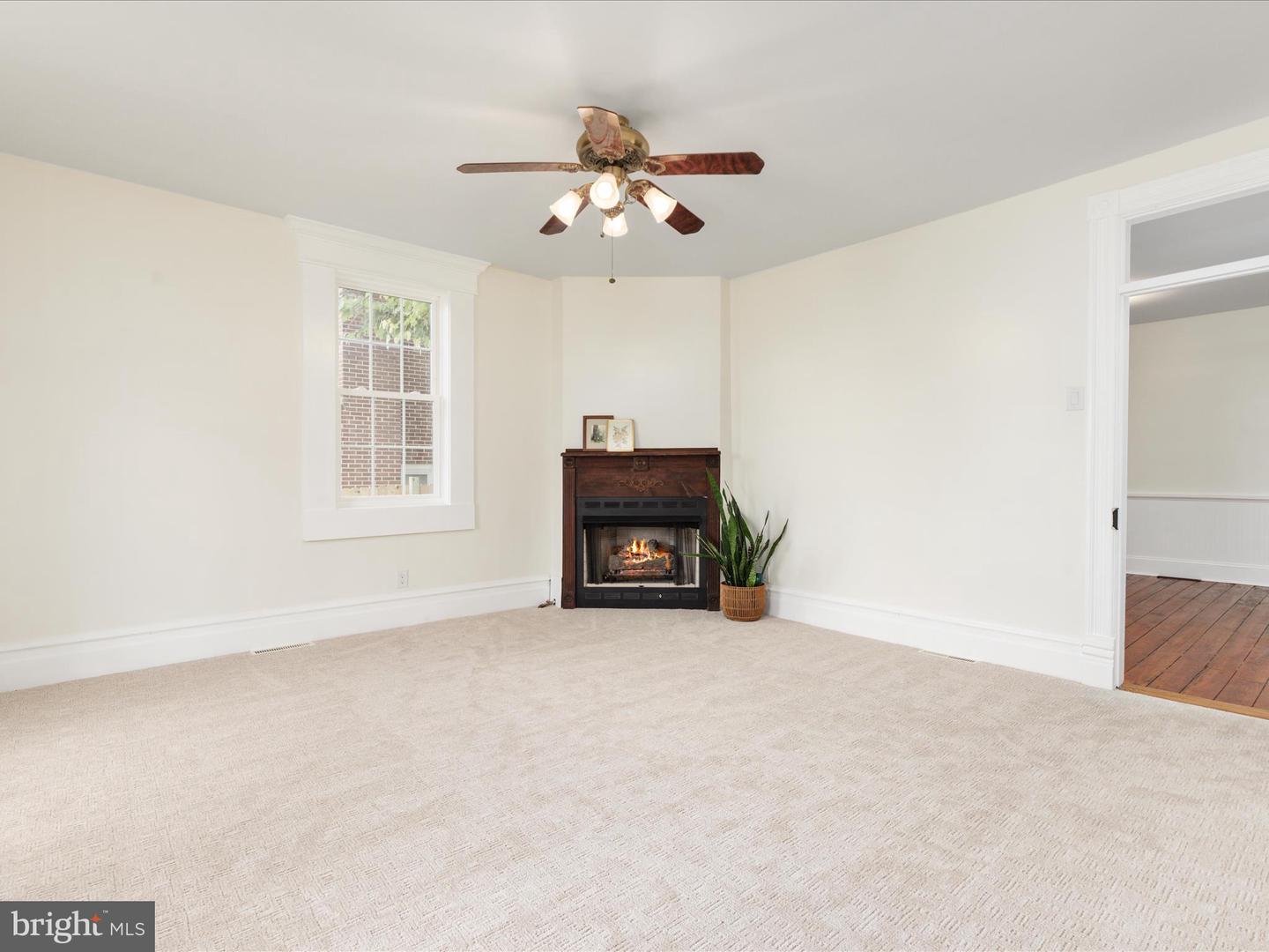 239 N CHURCH ST, WOODSTOCK, Virginia 22664, 4 Bedrooms Bedrooms, ,2 BathroomsBathrooms,Residential,For sale,239 N CHURCH ST,VASH2012684 MLS # VASH2012684