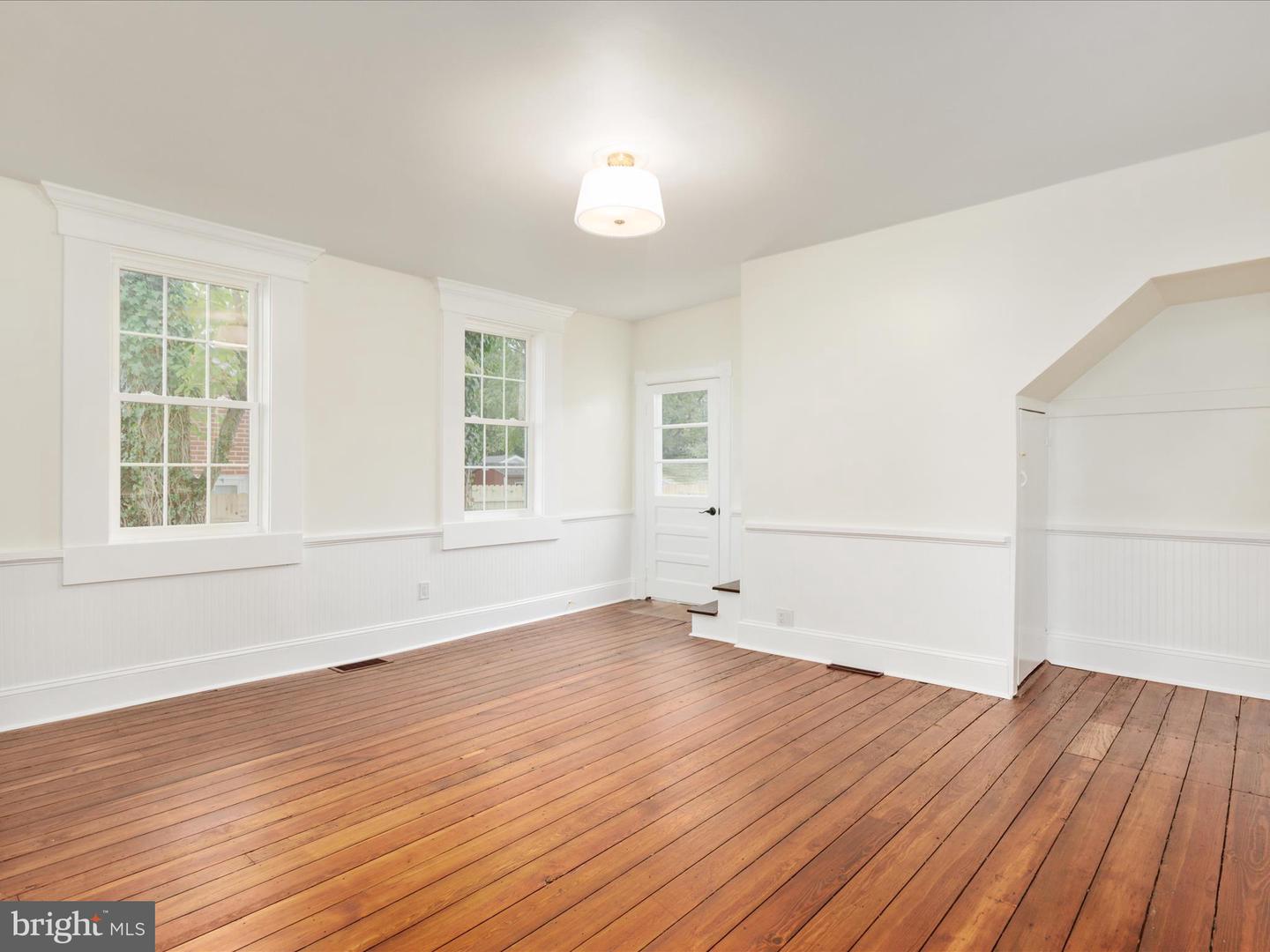 239 N CHURCH ST, WOODSTOCK, Virginia 22664, 4 Bedrooms Bedrooms, ,2 BathroomsBathrooms,Residential,For sale,239 N CHURCH ST,VASH2012684 MLS # VASH2012684